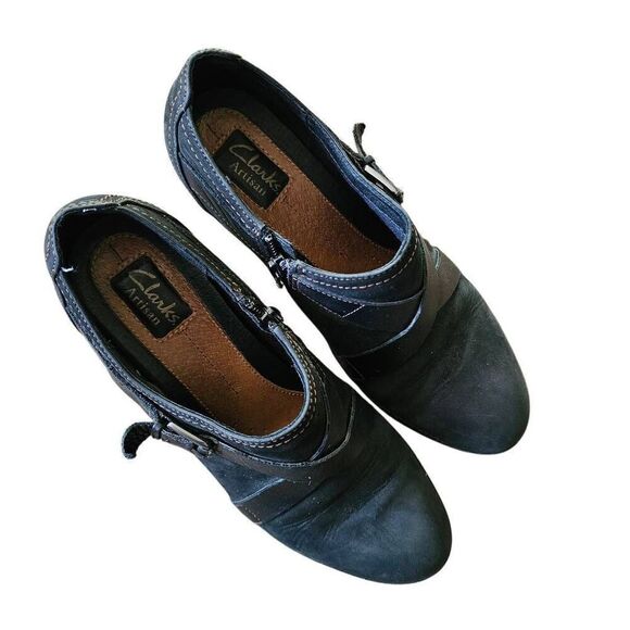 Clarks Artisan Women's Suede Side Zip Buckle Accent Goth Y2k Ankle Boots Bootie - Picture 4 of 10